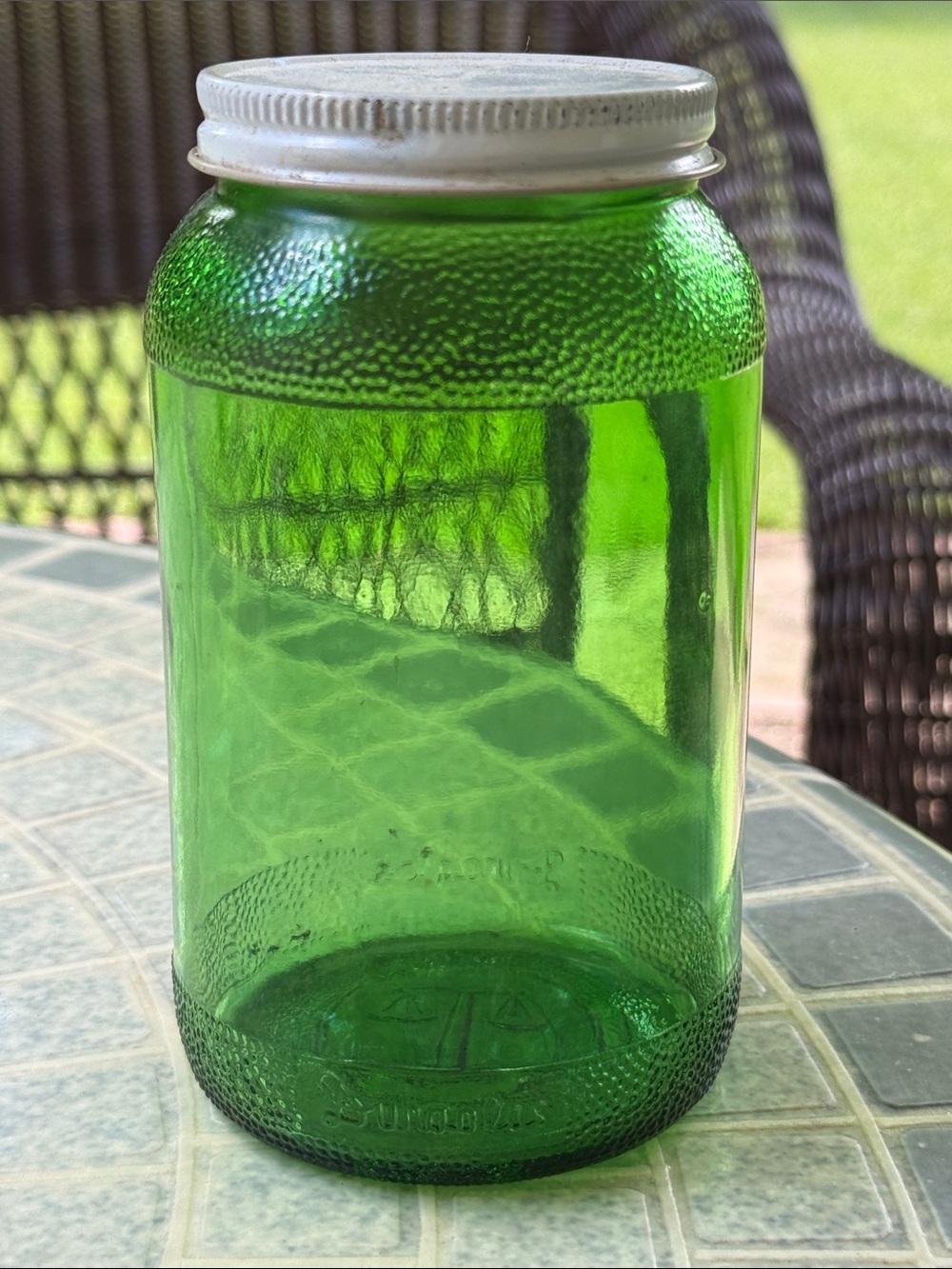 Duraglas green glass refrigerator jar white Metal Lid scales on bottom 5.25”